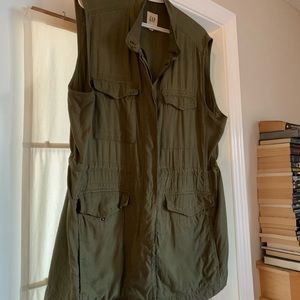 Gap utility vest - safari green